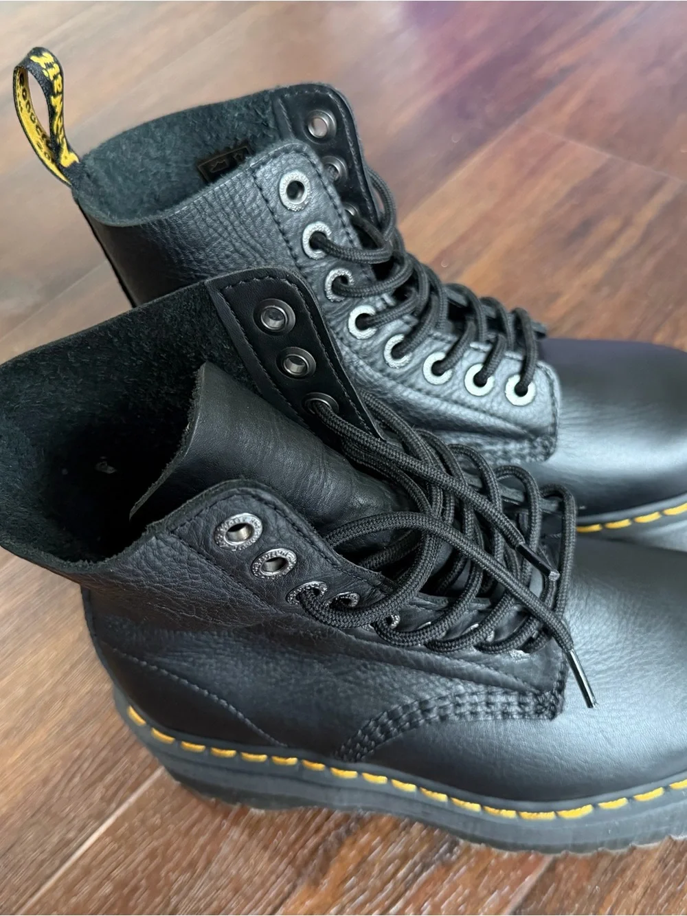 Dr. Martens 1460 PASCAL MAX LEATHER PLATFORM BOOTS Size 7 (EU38) BRAND NEW